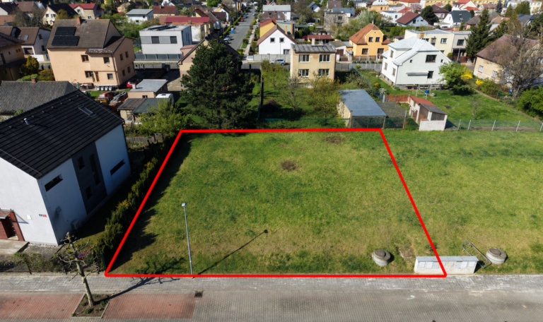 Stavební pozemek 590 m² v jedné z nejžádanějších a zároveň klidných lokalit Prahy